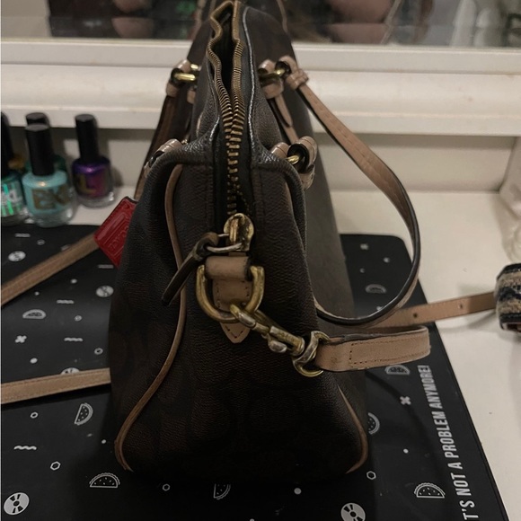 Coach Crossbody - Picture 4 of 6